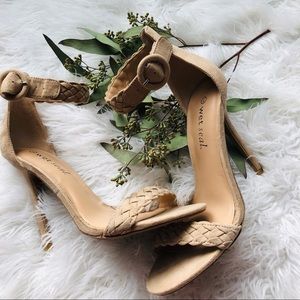 Cream color sandals wet seal size 7. Like new.